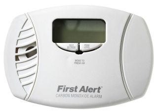 BRK CO615B 1039746 BRK PLUG-IN CO ALARM W/BATTERY BACKUP & DIGITAL DISPLAY