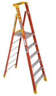 WER PD6206 WERNER 6' FIBERGLASS PODIUM LADDER