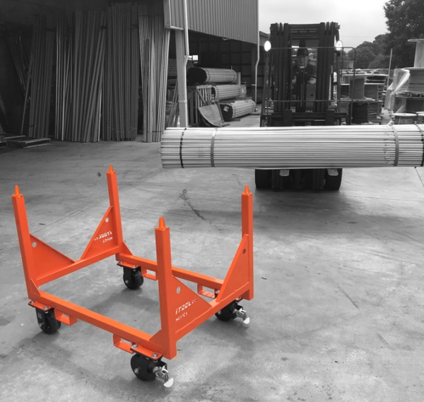 Product image for ITOOL HDPC01S HEAVY DUTY PIPE CART 2500LB CASTERS